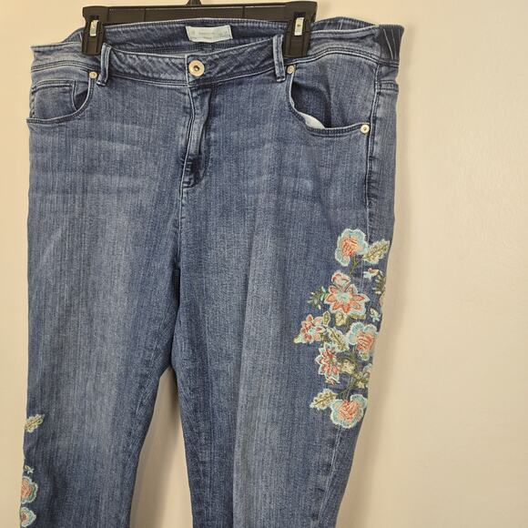 J Jill Denim Cropped Authentic Fit Floral Embroidered Size 18 PLUS Boho Cottage - Picture 2 of 7